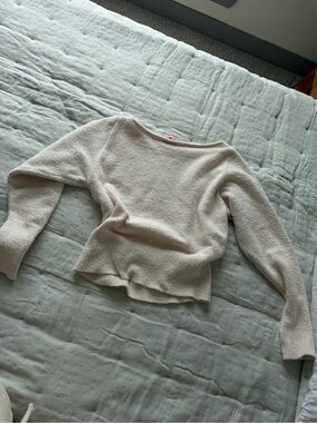 Ediked teddy sweater small cream color